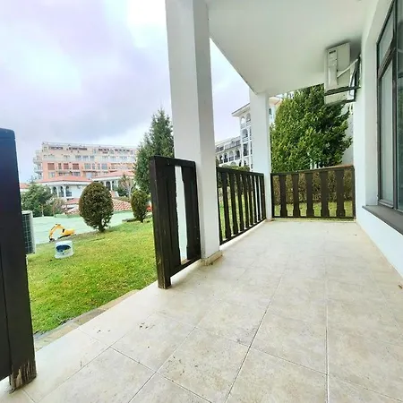 Kambani Arnel , Marina Apartment *