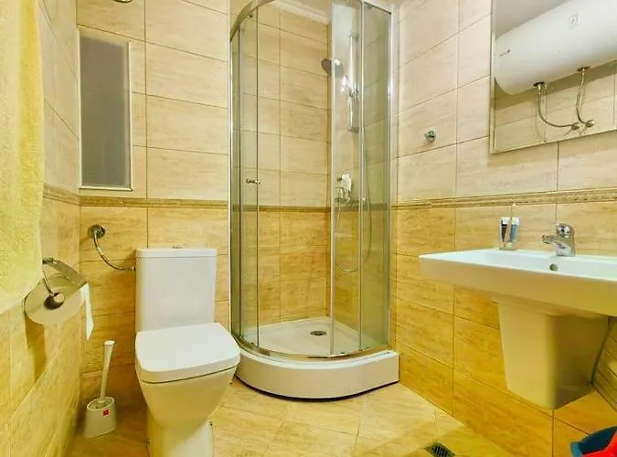 Kambani Arnel , Marina *